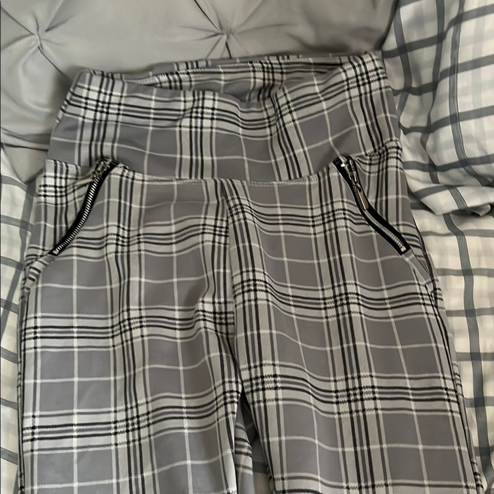 Streetwear Society Gray Plaid Leggings